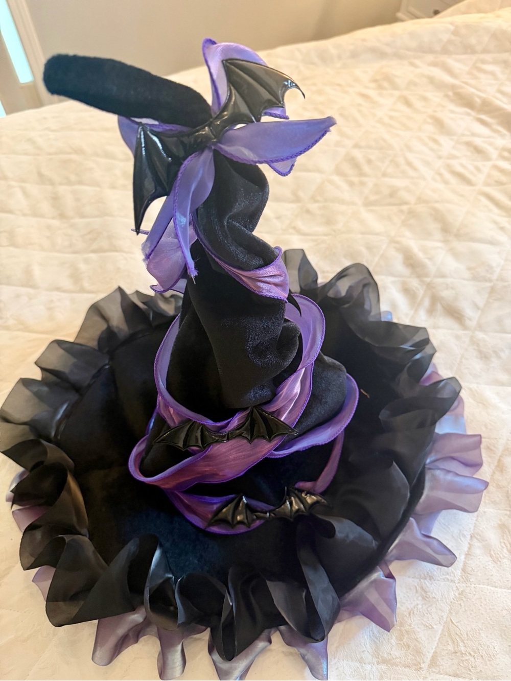 Purple & Black Witch Hat Headband with Bat Accents Boutique bought So Hanunting